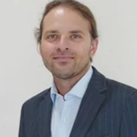 Dr. Ilya Fomin